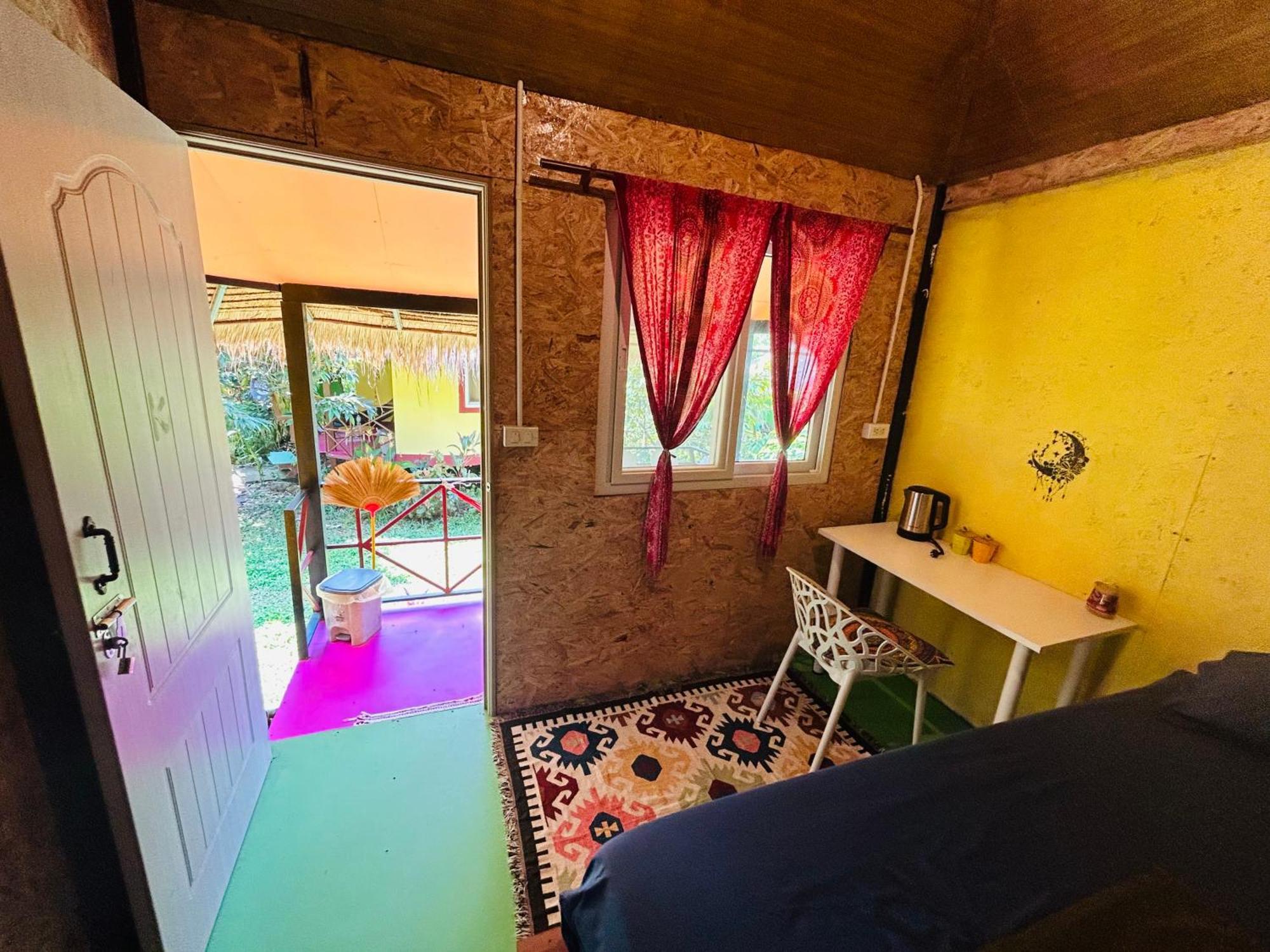 Hippy Hut Koh Chang Exterior photo